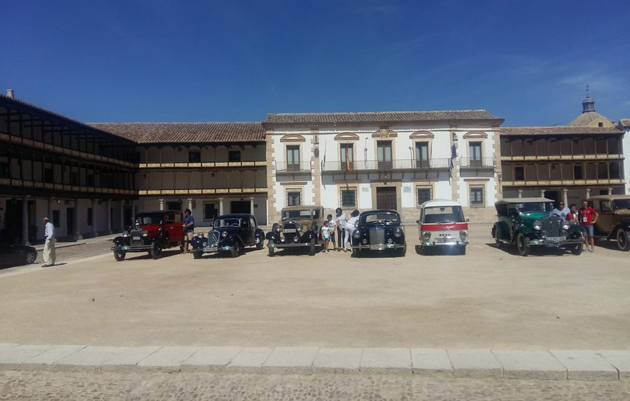 Celebrada la salida Otoñal Aranjuez de coches antiguos